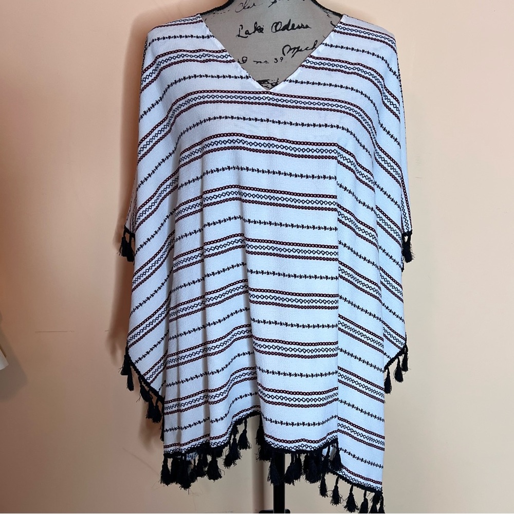 💚Ellen Tracey poncho top